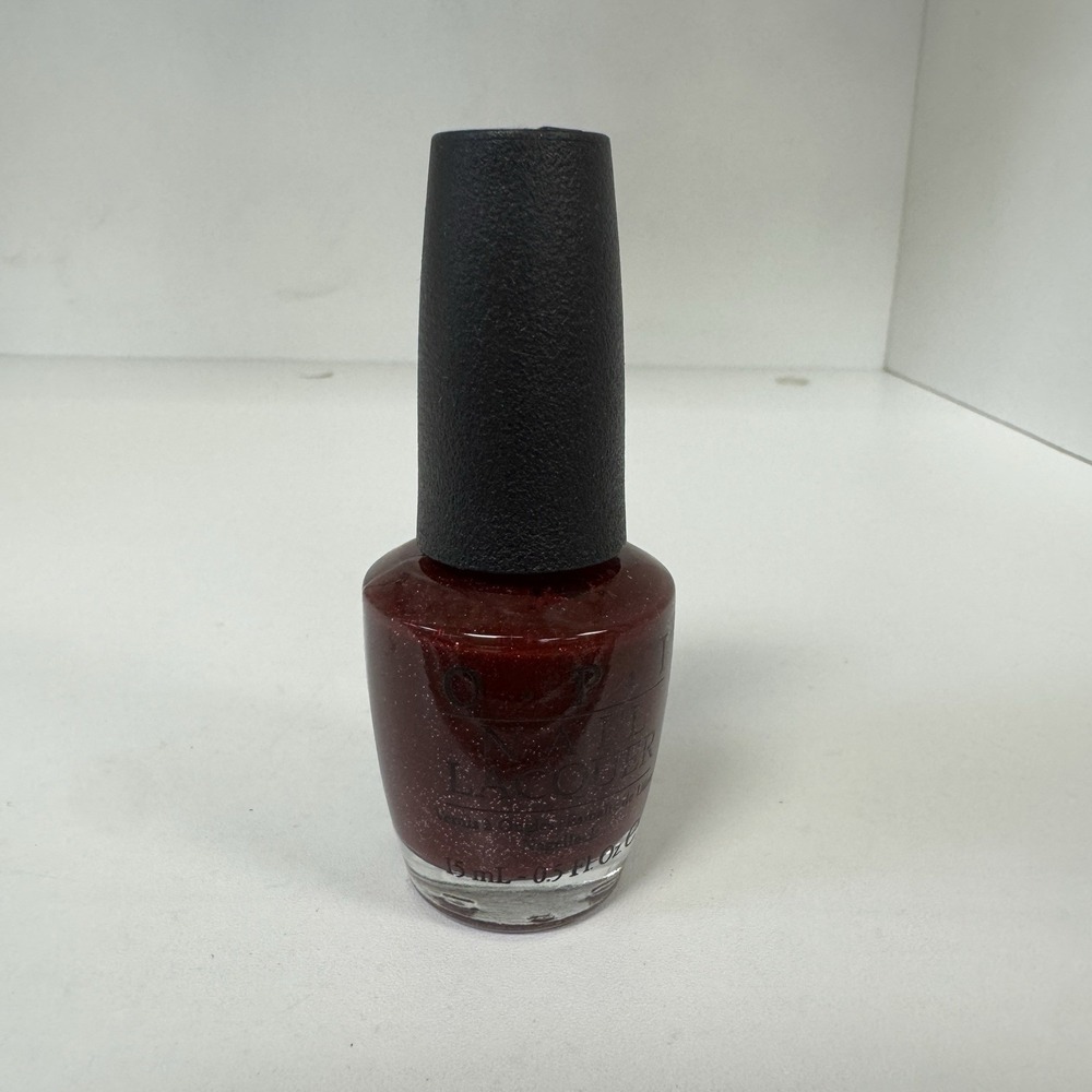 OPI Nail Lacquer "HL E08 UNDERNEATH THE MISTLETOE" MARIAH CAREY COLLECTION 2013